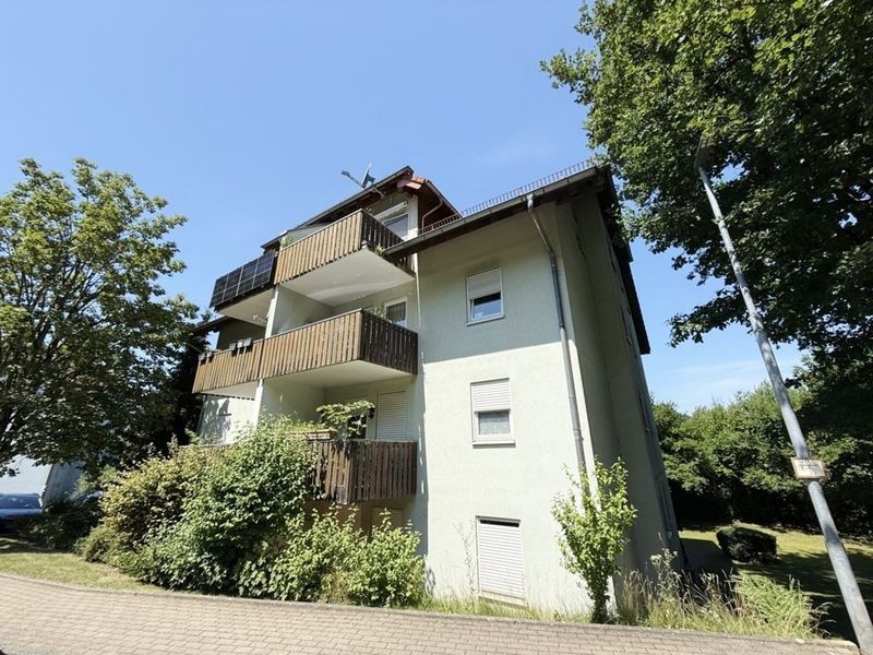 Direkt bezugsfrei ! naturnah wohnen - idyllisch gelegene 3 Zi. Wohnung am Kandelberg in Waldkirch !